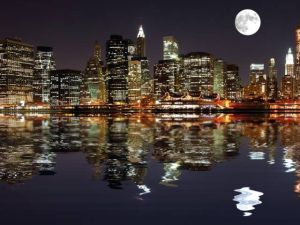 Фотошпалери Місто при місяці