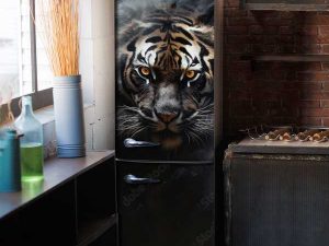 Наліпка на холодильник Злий Тигр