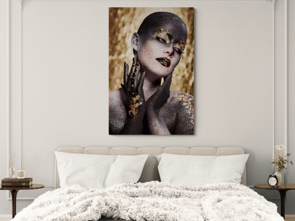 Картина Black&Gold Жінка Картина на полотні Black&Gold Жінка. Золоте сяйво та чорний оксамит