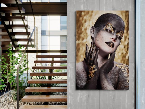 Картина Black&Gold Жінка Картина на полотні Black&Gold Жінка. Золоте сяйво та чорний оксамит